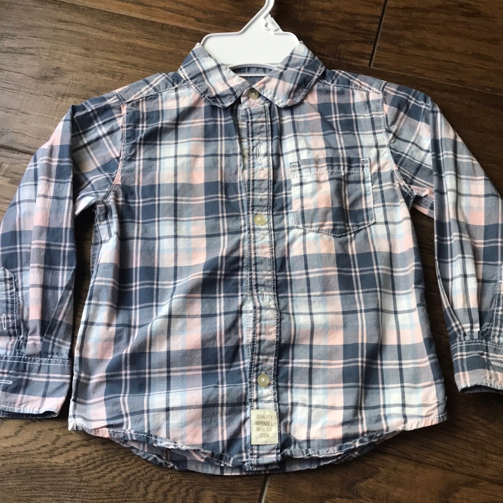 Long-sleeved Button Down Shirt
